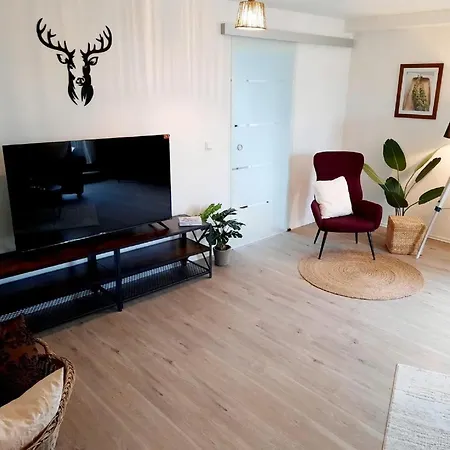 Parkside Apartman *