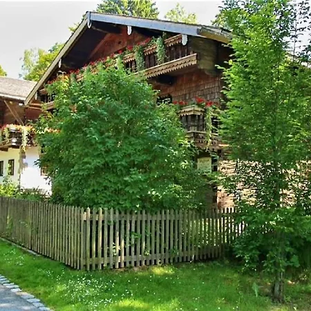 Parkside Apartman *