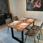 Апартаменты Parkside *